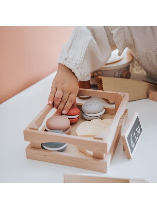 Ontdek het leukste houten speelgoed voor jouw mini keuken of winkeltje bij Moonwoods