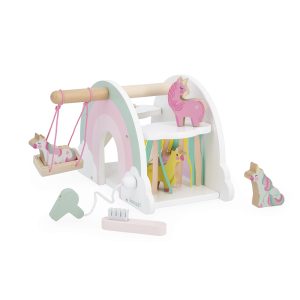 Betoverend houten speelgoed: het Eenhoorn Huis met Wasstraat van Janod. Shop bij Moonwoods.nl.