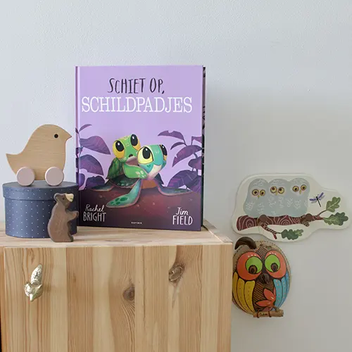Het nieuwste prentenboek van Rachel Bright: Schiet op, schildpadjes. Shop nu bij Moonwoods.