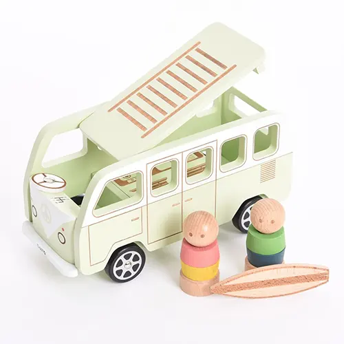 De Tickit houten Adventure Camper is perfect voor fantasierijk en open einde spel. Met 2 figuren, surfplank en uitneembaar bed/keukengedeelte.